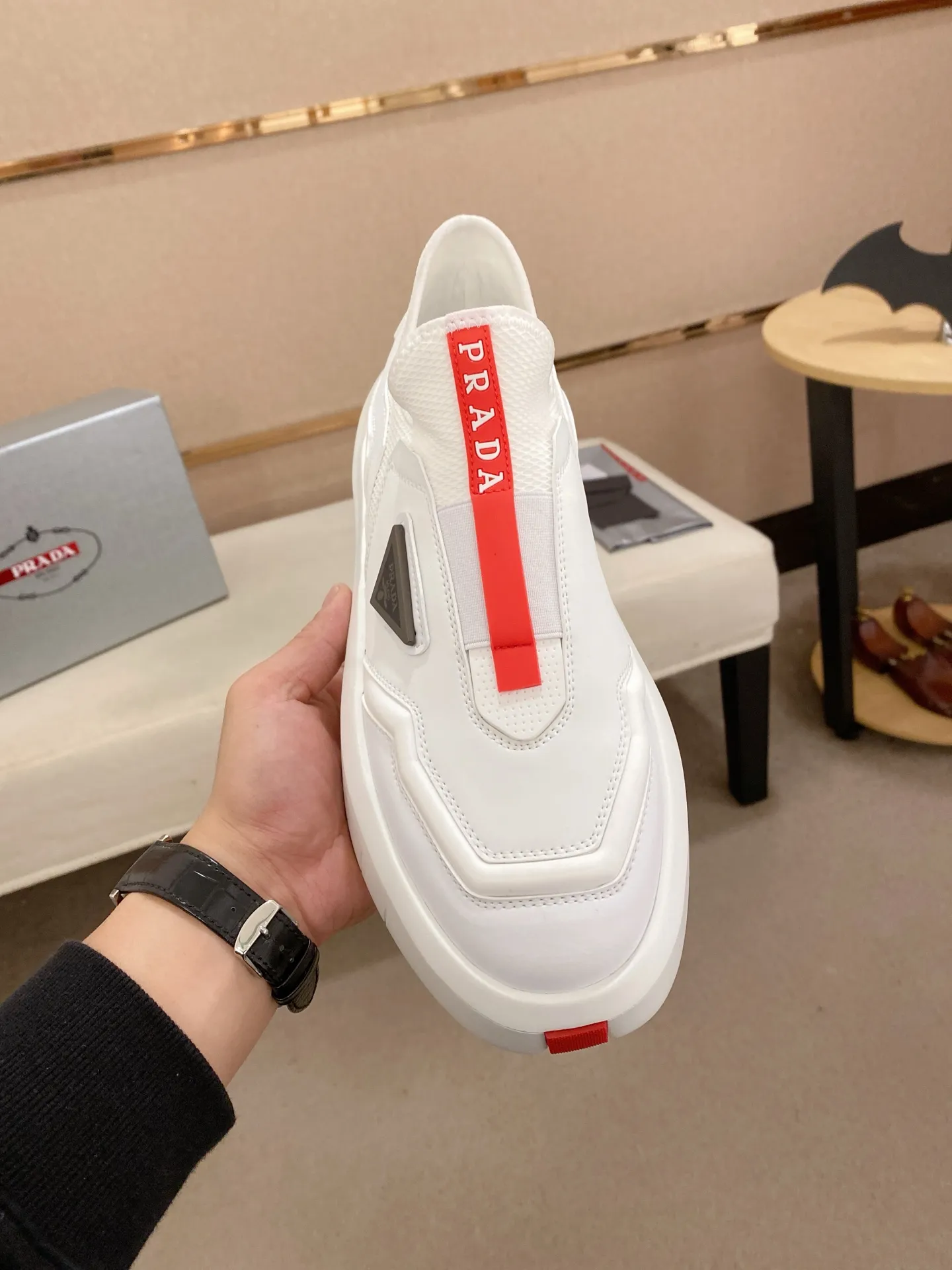 Men's shoes 💰 620💰 ✔️✔️✔️High-quality new PRADA counters are launched simultaneously, new men's shoes, 😘fabrics are selected from breathable fly-knit fabrics. Lining: Imported cowhide leather lining. 👍🏿High-end☄️Open-molded non-slip rubber outsole, exquisite lines, simple and elegant, comfortable and high-end for leisure travel. Code number: 38 to 45